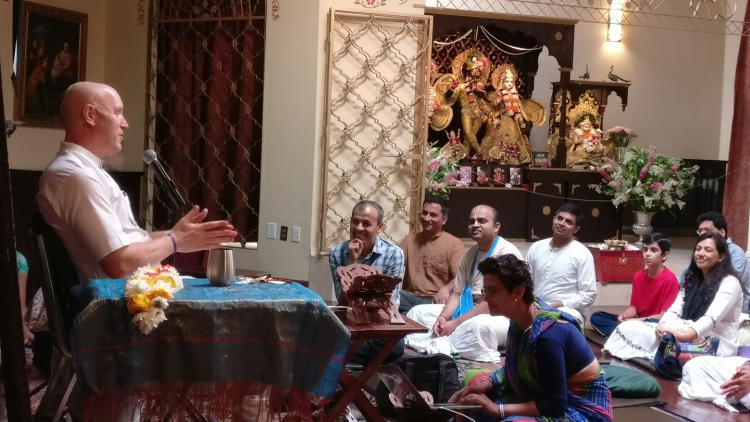 Vaisesika Das sets goals with devotees at ISKCON Silicon Valley