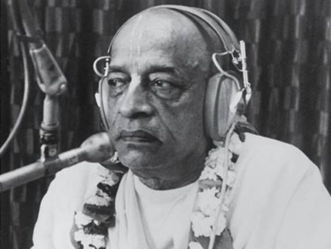 Srila Prabhupada delivers his message